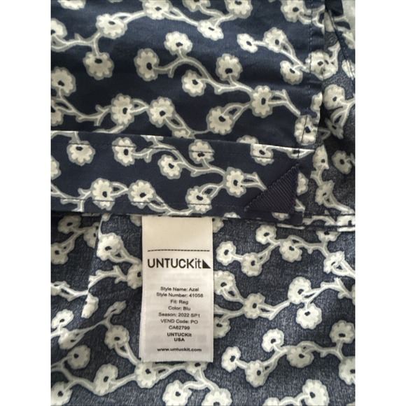 UNTUCKit Azal Short Sleeve Button Up Blue Floral Lightweight Men's L Reg Fit EUC - Picture 4 of 6